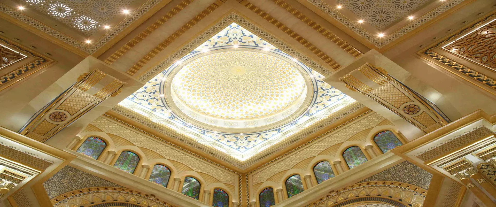 QASR AL-WATAN